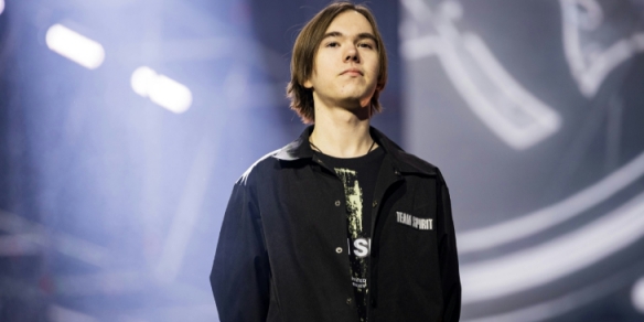 Uzi ： 我很高兴今天能见到这么多老朋友。